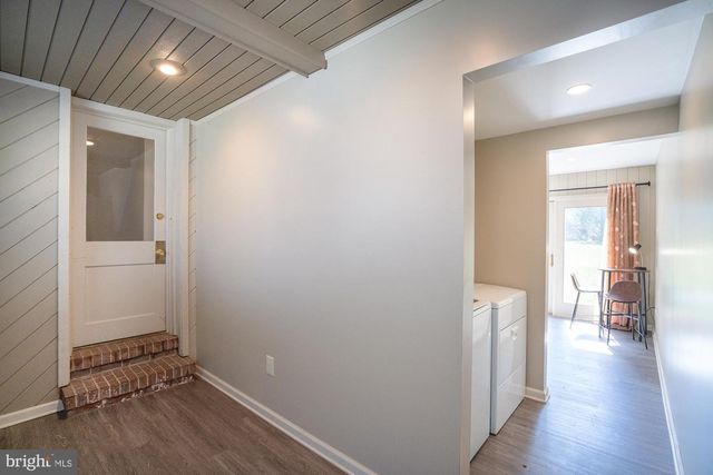 422 MARTIN TER, State College, PA 16803