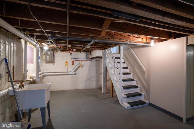 422 MARTIN TER, State College, PA 16803