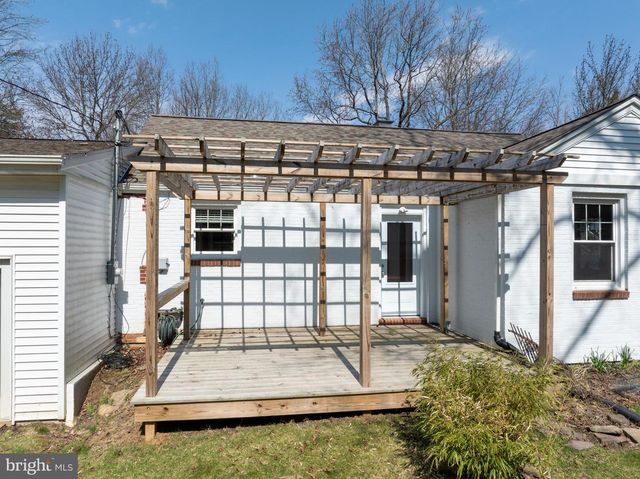 422 MARTIN TER, State College, PA 16803