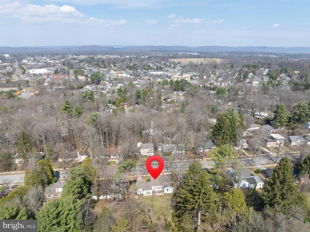 422 MARTIN TER, State College, PA 16803