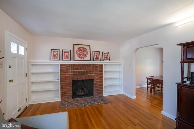 422 MARTIN TER, State College, PA 16803