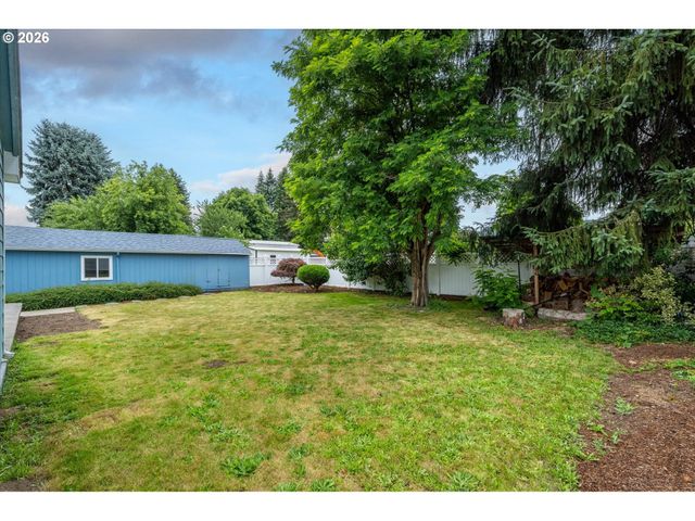 716 WOODARD Ave, Castle Rock, WA 98611