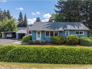 716 WOODARD Ave, Castle Rock, WA 98611