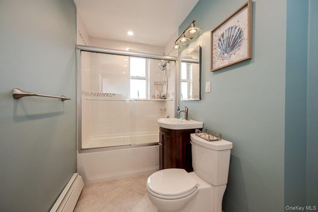 210 E Broadway 4D, Long Beach, NY 11561