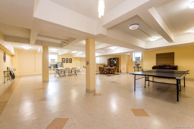 210 E Broadway 4D, Long Beach, NY 11561