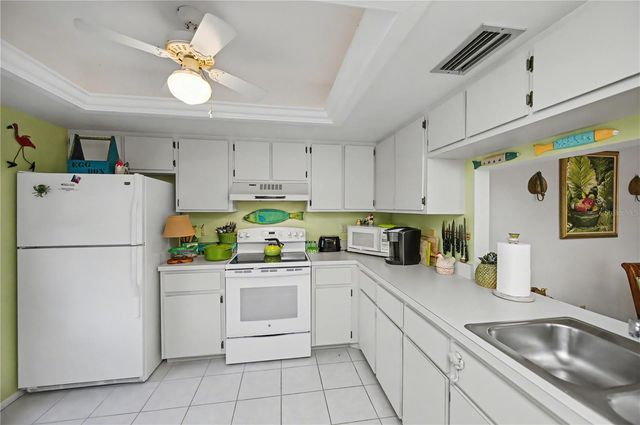 121 JOSE GASPAR DRIVE 121, Englewood, FL 34223