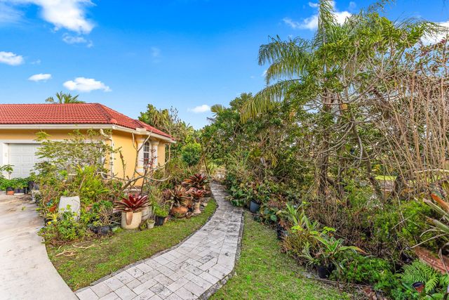 6220 Kelty Way, Lake Worth, FL 33467