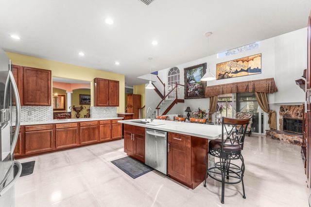 6220 Kelty Way, Lake Worth, FL 33467