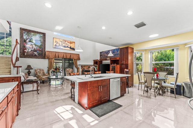 6220 Kelty Way, Lake Worth, FL 33467