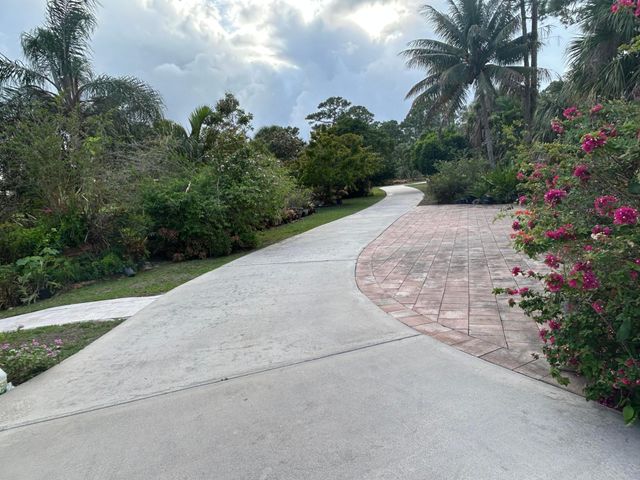 6220 Kelty Way, Lake Worth, FL 33467