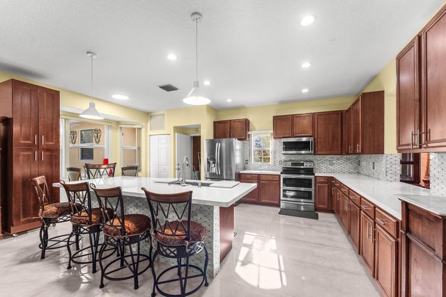 6220 Kelty Way, Lake Worth, FL 33467