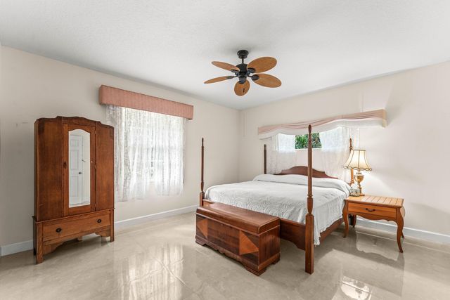 6220 Kelty Way, Lake Worth, FL 33467