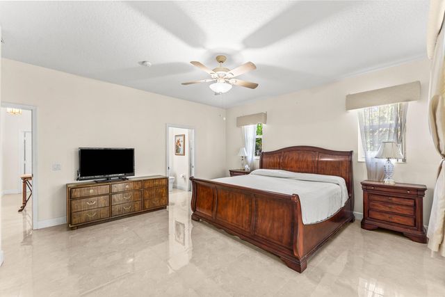 6220 Kelty Way, Lake Worth, FL 33467