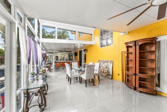 6220 Kelty Way, Lake Worth, FL 33467