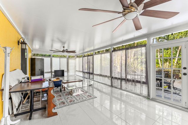 6220 Kelty Way, Lake Worth, FL 33467