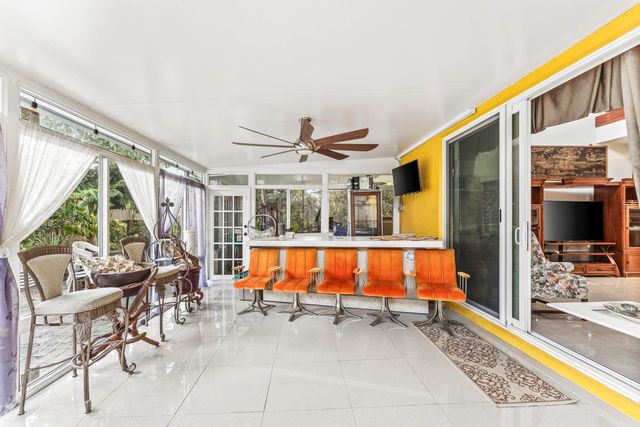 6220 Kelty Way, Lake Worth, FL 33467