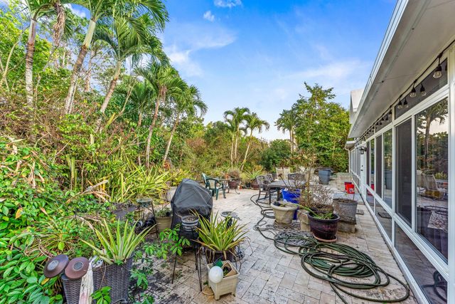 6220 Kelty Way, Lake Worth, FL 33467