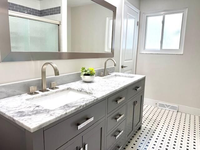 46250 Bloomcrest Drive, Northville Twp, MI 48167