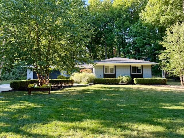 46250 Bloomcrest Drive, Northville Twp, MI 48167