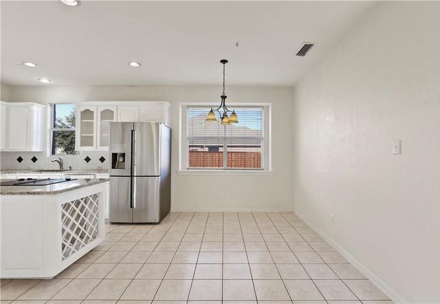 1313 Bradbury Drive, Carrollton, TX 75007