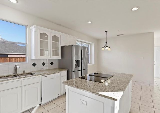 1313 Bradbury Drive, Carrollton, TX 75007