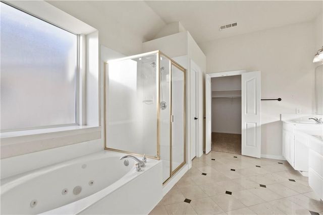 1313 Bradbury Drive, Carrollton, TX 75007