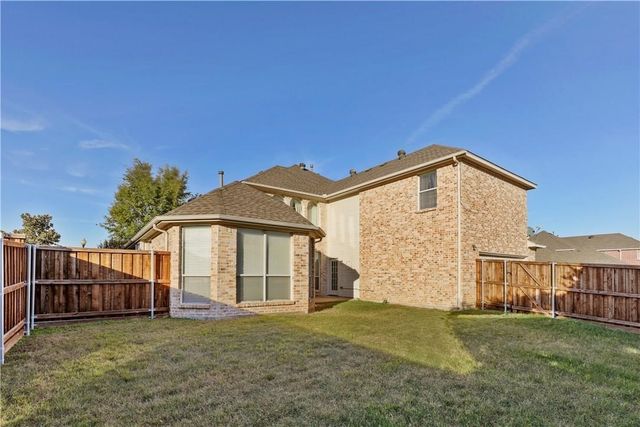 1313 Bradbury Drive, Carrollton, TX 75007