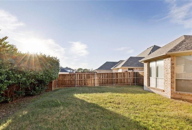1313 Bradbury Drive, Carrollton, TX 75007