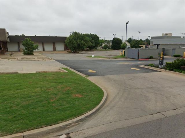 12215 N Pennsylvania Avenue, Oklahoma City, OK 73114