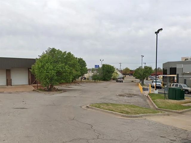 12215 N Pennsylvania Avenue, Oklahoma City, OK 73114