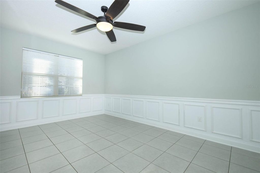 Image 6 of property listing at 4043 LAKE BOSSE VIEW DRIVE, Orlando, FL 32810