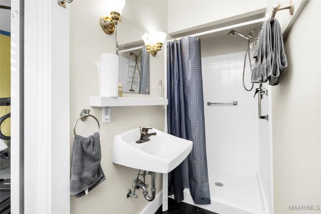 3640 NARROW LANE Road, Montgomery, AL 36111