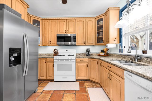 3640 NARROW LANE Road, Montgomery, AL 36111