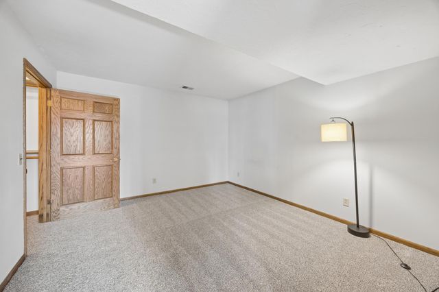 11020 181st Street W, Lakeville, MN 55044