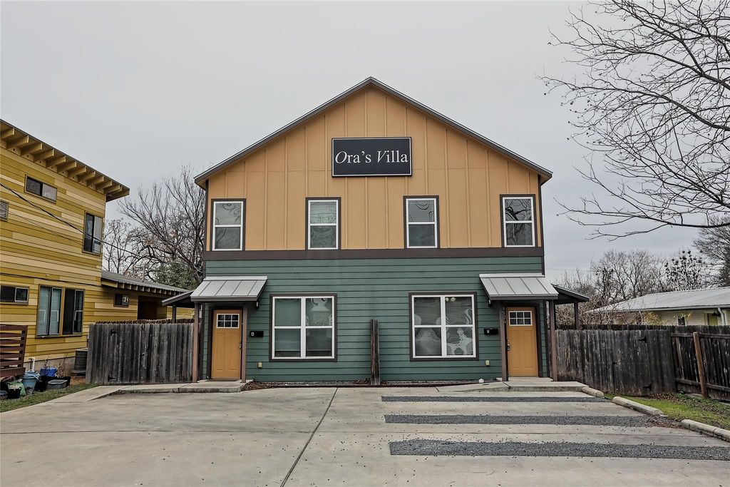 1126 Chicon ST A, Austin, TX 78702