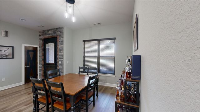 508 Candlelight Circle, Elm Springs, AR 72762
