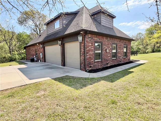 508 Candlelight Circle, Elm Springs, AR 72762
