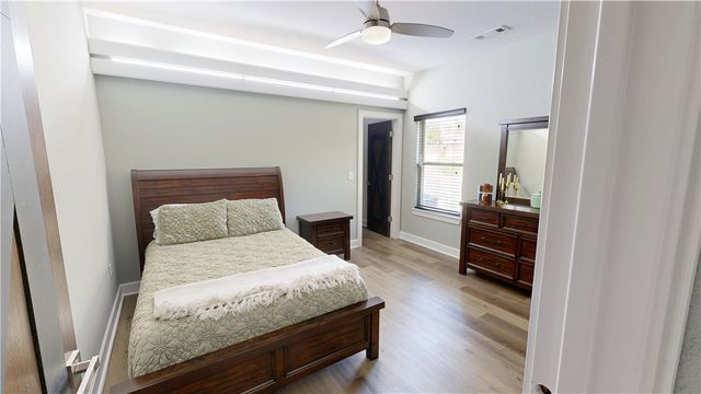 508 Candlelight Circle, Elm Springs, AR 72762