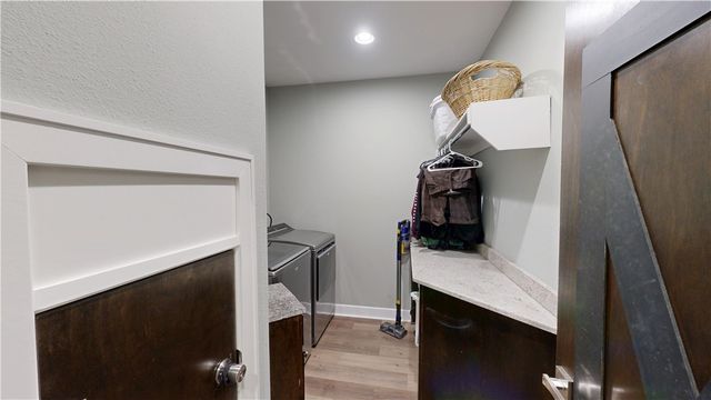 508 Candlelight Circle, Elm Springs, AR 72762