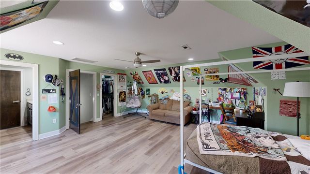 508 Candlelight Circle, Elm Springs, AR 72762