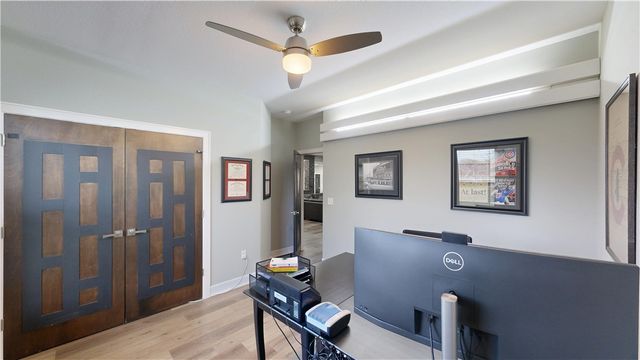 508 Candlelight Circle, Elm Springs, AR 72762