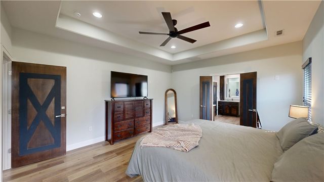 508 Candlelight Circle, Elm Springs, AR 72762