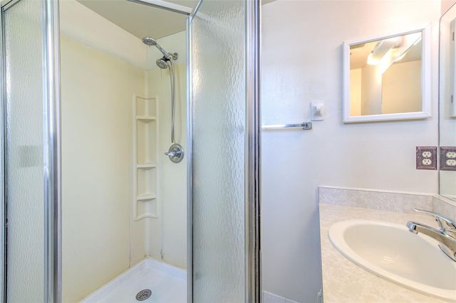 14454 REUTER STRASSE CIRCLE 712, Tampa, FL 33613