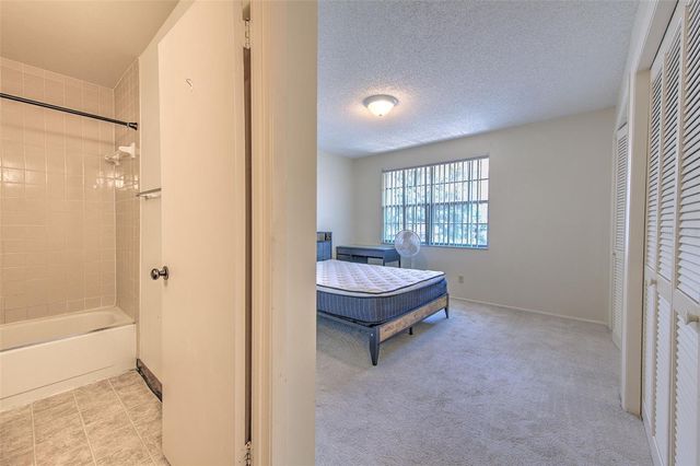 14454 REUTER STRASSE CIRCLE 712, Tampa, FL 33613