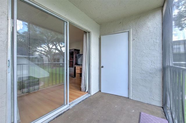 14454 REUTER STRASSE CIRCLE 712, Tampa, FL 33613