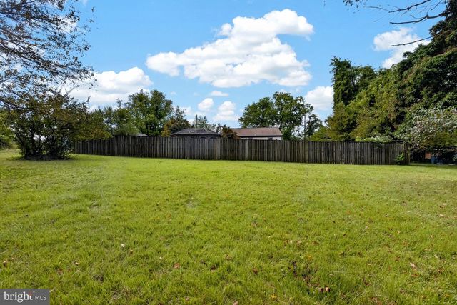 2326 FAIRLAND RD, Silver Spring, MD 20904