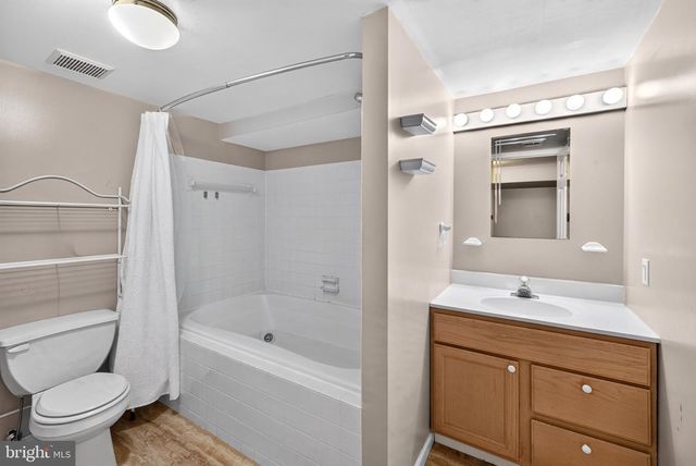 2326 FAIRLAND RD, Silver Spring, MD 20904