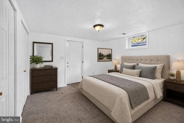 2326 FAIRLAND RD, Silver Spring, MD 20904