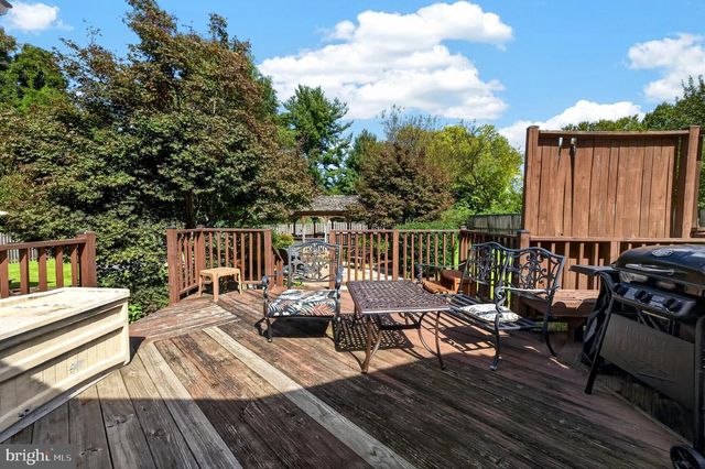 2326 FAIRLAND RD, Silver Spring, MD 20904