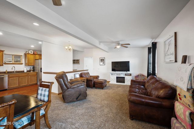 1904 Cherry Street, Seneca, MO 64865